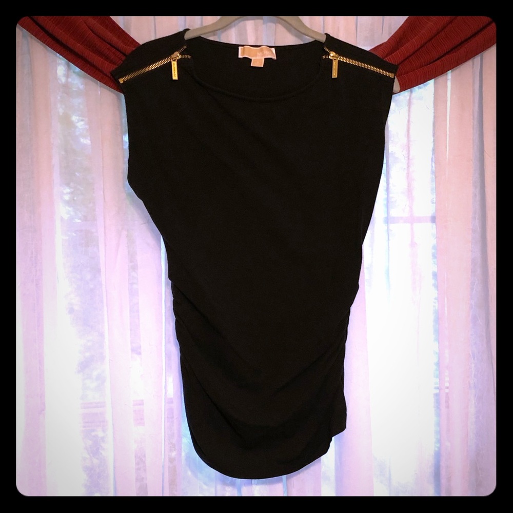 ☮️ MK black sleeveless top